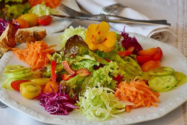 Salade de courgettes et tomates