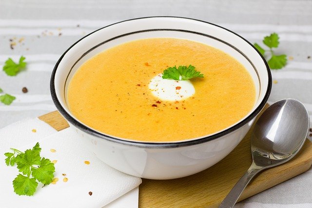 Soupe à la carotte et au curry